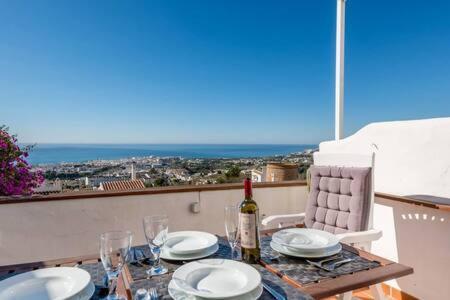 Bonito Apartamento Con Preciosas Vistas Y Piscina 内尔哈 外观 照片